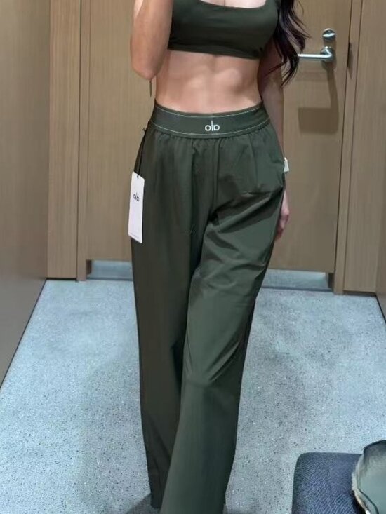 ALO Yoga Pants - 🎄Alo Yoga Suit Up Trouser Olive Color (Regular Version)